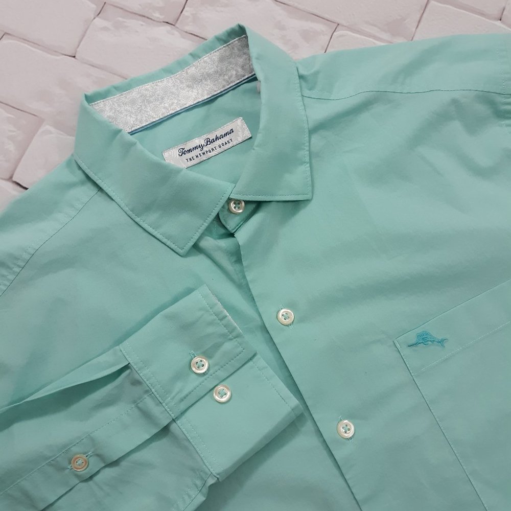 Tommy Bahama Newport Coast Shirt Mens M Seafoam Pima Blend Casual Beach Relax